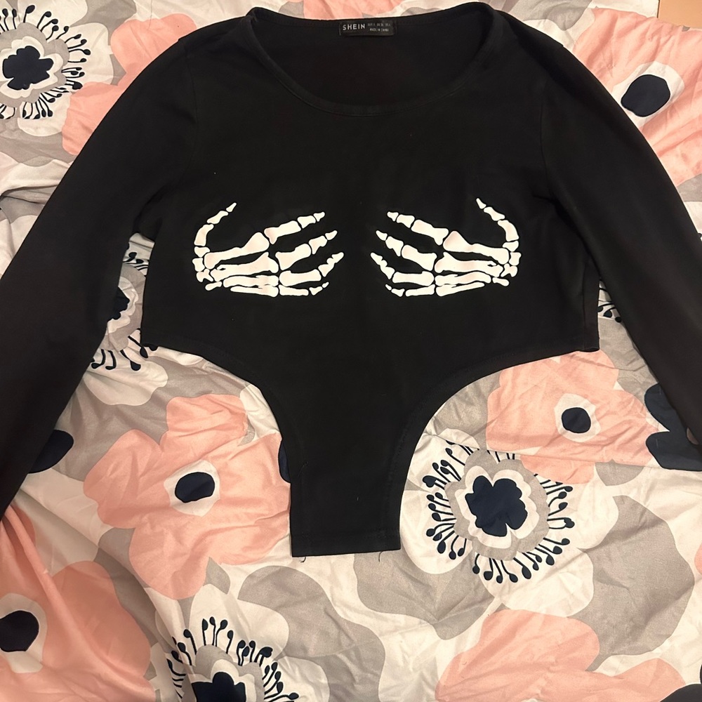 Black Long Sleeve crop top